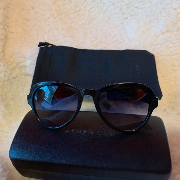 Derek Lam Logan Black Sunglasses NWOT - Picture 3 of 8